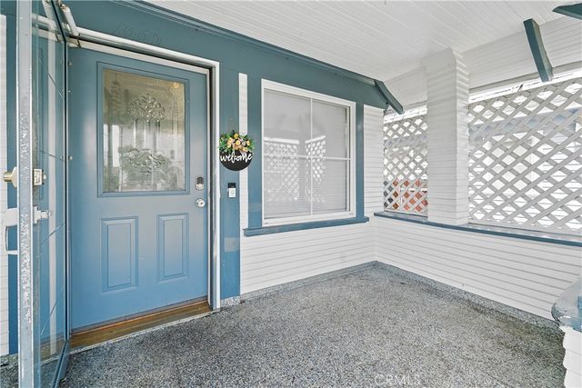 1665 Arlington, Los Angeles, CA 90019