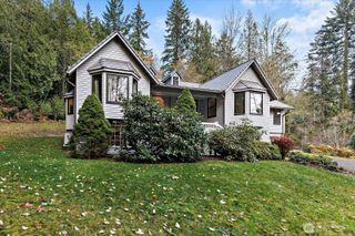 8542 Battle Point Drive NE, Bainbridge Island, WA 98110