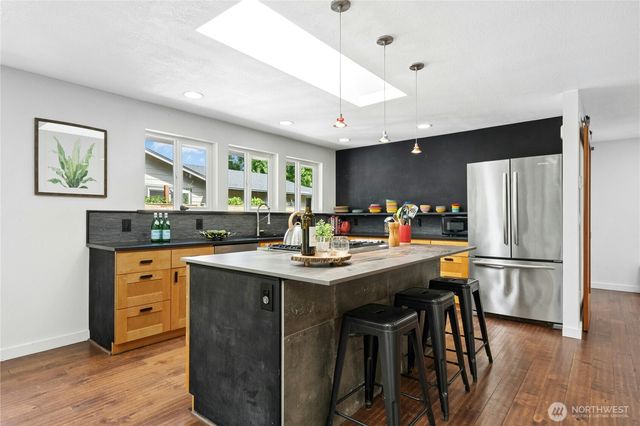6910 62nd Drive NE, Marysville, WA 98270