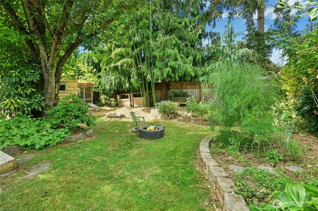 6910 62nd Drive NE, Marysville, WA 98270