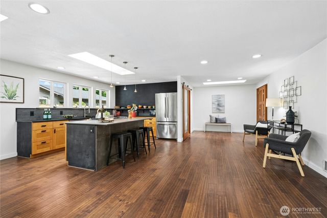 6910 62nd Drive NE, Marysville, WA 98270