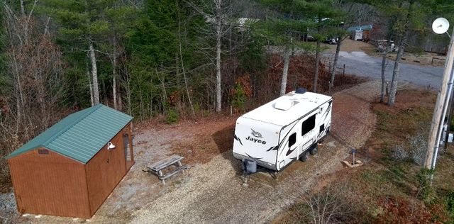 215 Pioneer Road, Murphy, NC 28906