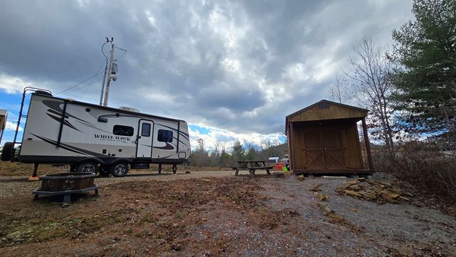 215 Pioneer Road, Murphy, NC 28906