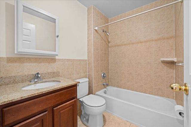 10306 Rockaway Beach Blvd Unit 3C, New York City, NY 11694