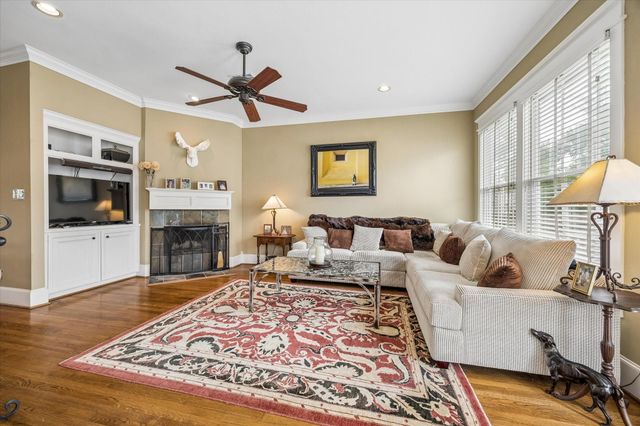 1023 Nicholson Street, Houston, TX 77008