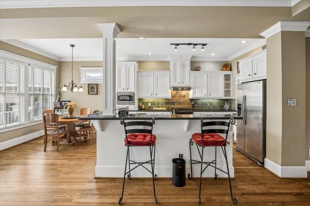 1023 Nicholson Street, Houston, TX 77008