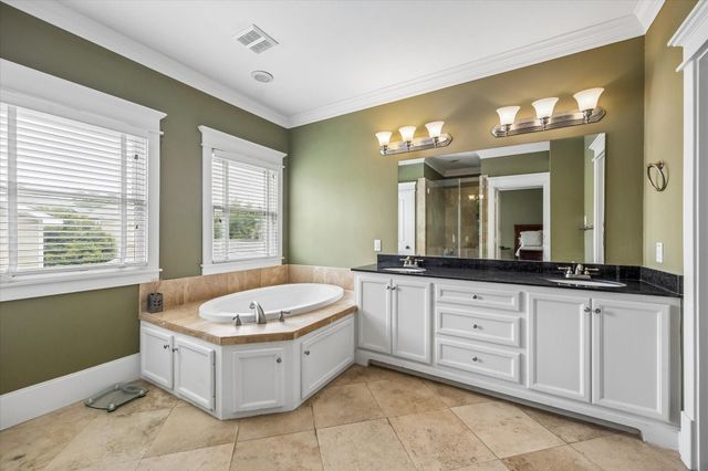 1023 Nicholson Street, Houston, TX 77008