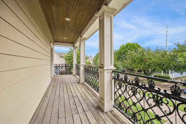 1023 Nicholson Street, Houston, TX 77008