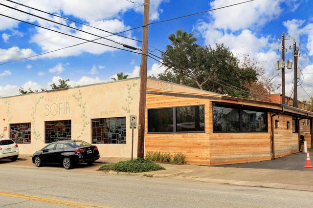 1023 Nicholson Street, Houston, TX 77008