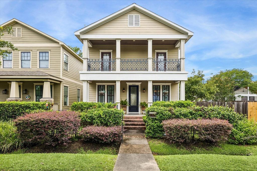 1023 Nicholson Street, Houston, TX 77008