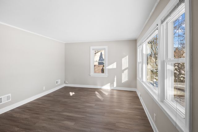 5604 S Madison Avenue, Countryside, IL 60525