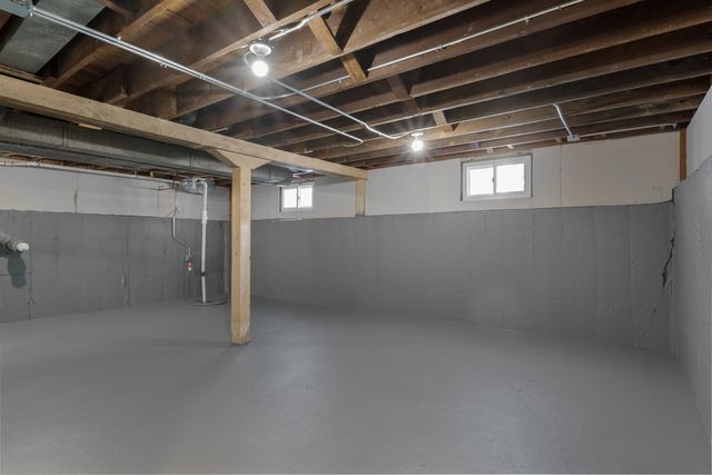 5604 S Madison Avenue, Countryside, IL 60525