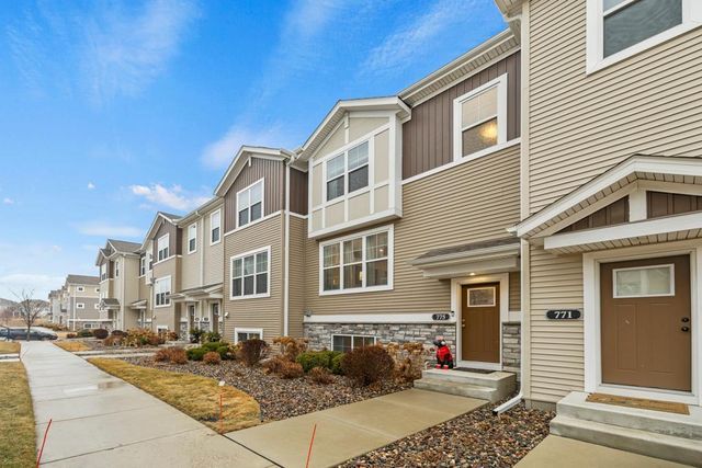 775 Roselyn Drive, Victoria, MN 55386