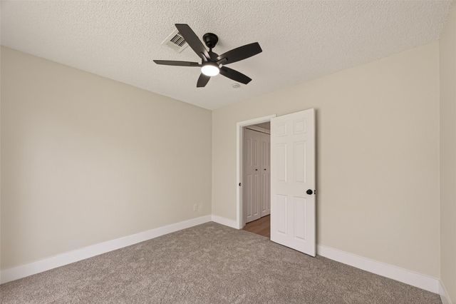 7427 Willow Oak Drive, Baytown, TX 77521