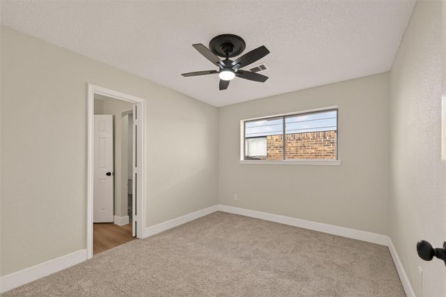 7427 Willow Oak Drive, Baytown, TX 77521