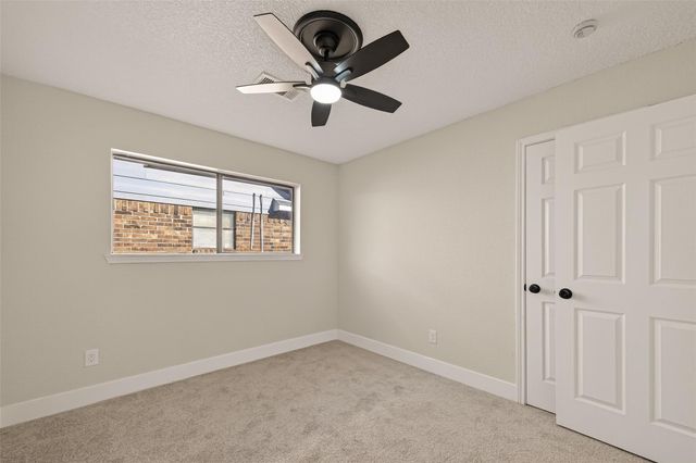 7427 Willow Oak Drive, Baytown, TX 77521