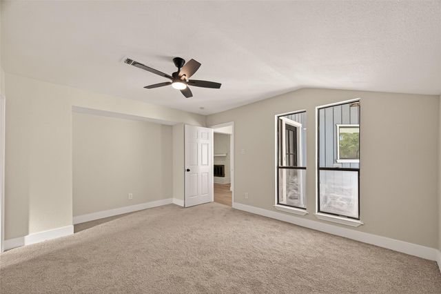 7427 Willow Oak Drive, Baytown, TX 77521