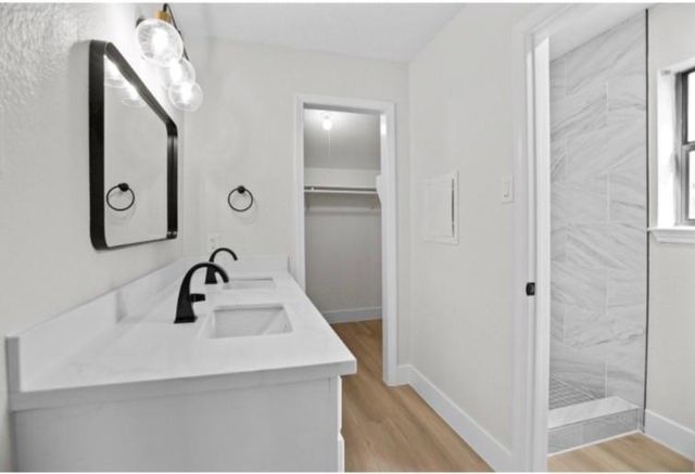 7427 Willow Oak Drive, Baytown, TX 77521