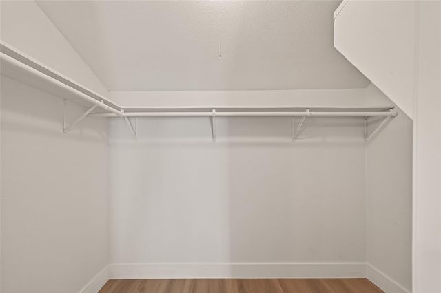 7427 Willow Oak Drive, Baytown, TX 77521