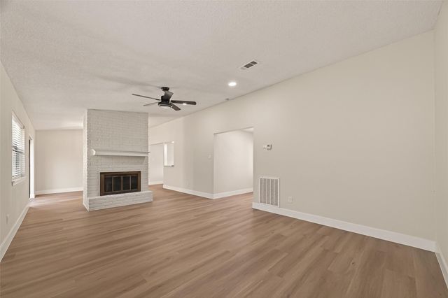 7427 Willow Oak Drive, Baytown, TX 77521