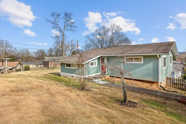 1331 Cloverdale Circle, Hixson, TN 37343