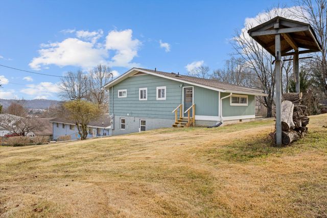 1331 Cloverdale Circle, Hixson, TN 37343