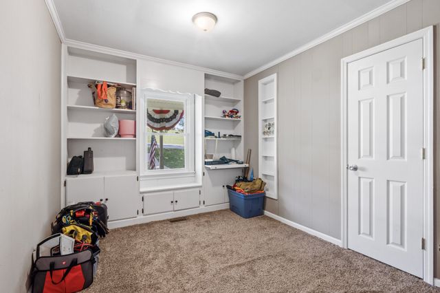 27 Lock Seven Ln, Carthage, TN 37030