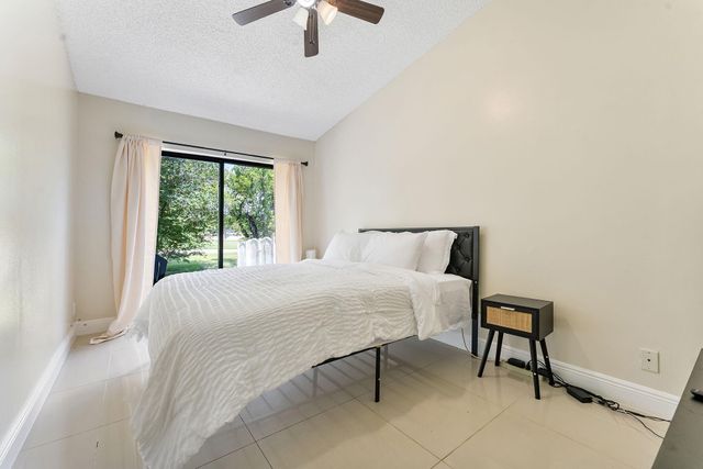 3648 NW 83rd Lane, Sunrise, FL 33351