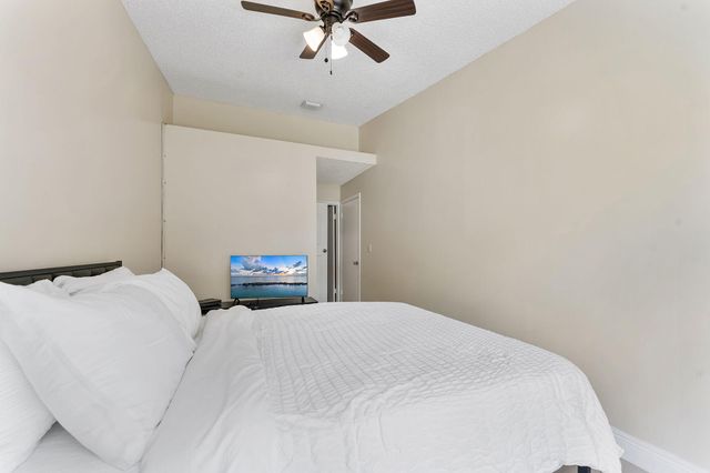 3648 NW 83rd Lane, Sunrise, FL 33351