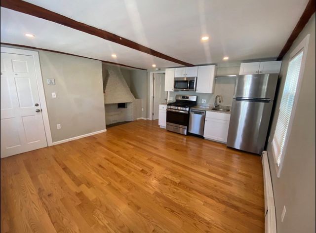 80 Cabot St 4, Beverly, MA 01915