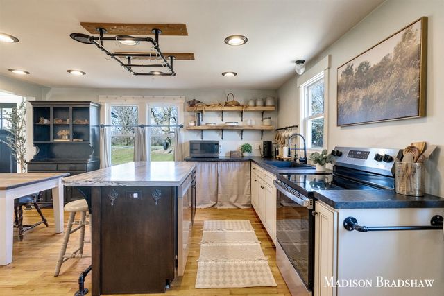 7020 Osborn Street, Allendale, MI 49401