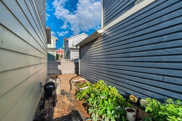6723 W SKIP ROCK RD, South Jordan, UT 84009