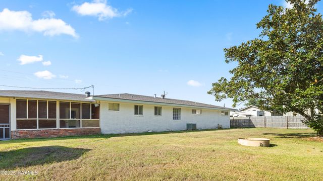 4612 Coteau Road, New Iberia, LA 70560