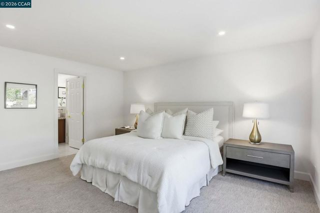 128 Diablo View Dr, Orinda, CA 94563
