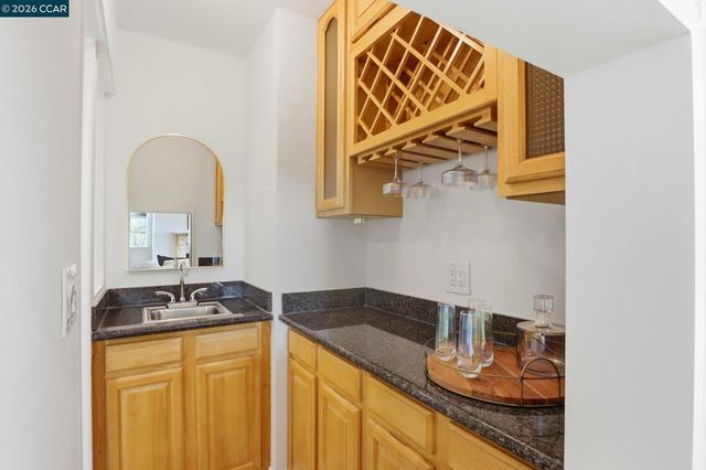 128 Diablo View Dr, Orinda, CA 94563