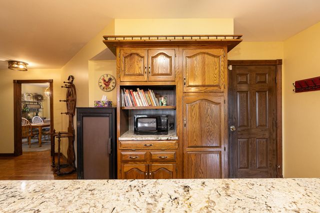 4181 E Farm Road 164, Springfield, MO 65809
