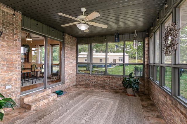 4181 E Farm Road 164, Springfield, MO 65809