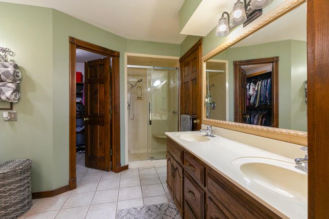 4181 E Farm Road 164, Springfield, MO 65809