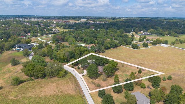 4181 E Farm Road 164, Springfield, MO 65809