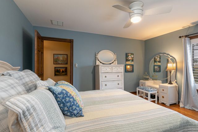 4181 E Farm Road 164, Springfield, MO 65809