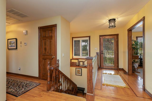 4181 E Farm Road 164, Springfield, MO 65809