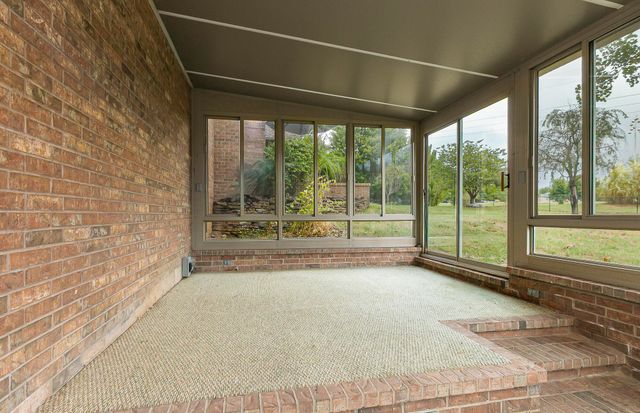 4181 E Farm Road 164, Springfield, MO 65809