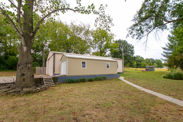 4181 E Farm Road 164, Springfield, MO 65809