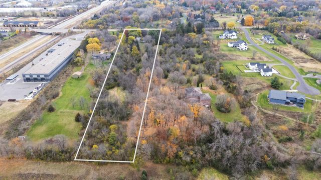 285 B N Old Crystal Bay Road, Orono, MN 55356