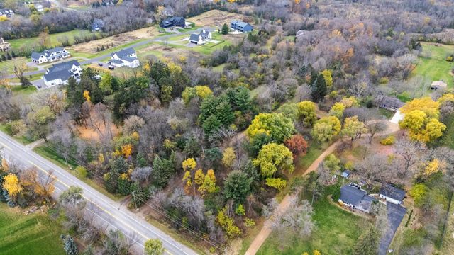 285 B N Old Crystal Bay Road, Orono, MN 55356