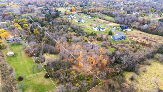 285 B N Old Crystal Bay Road, Orono, MN 55356