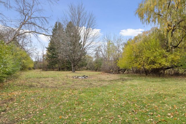 285 B N Old Crystal Bay Road, Orono, MN 55356