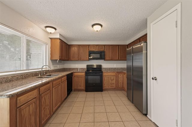 1806 Foxlake Dr, Houston, TX 77084