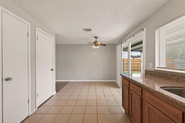 1806 Foxlake Dr, Houston, TX 77084