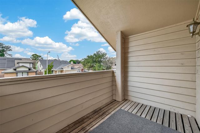 1806 Foxlake Dr, Houston, TX 77084